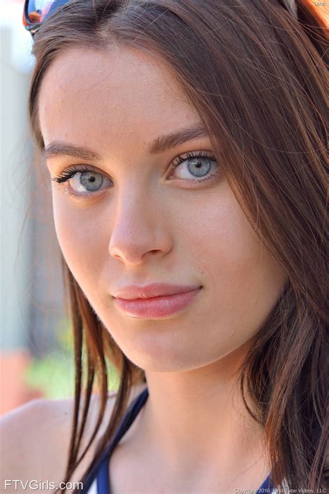Lana Rhoades .